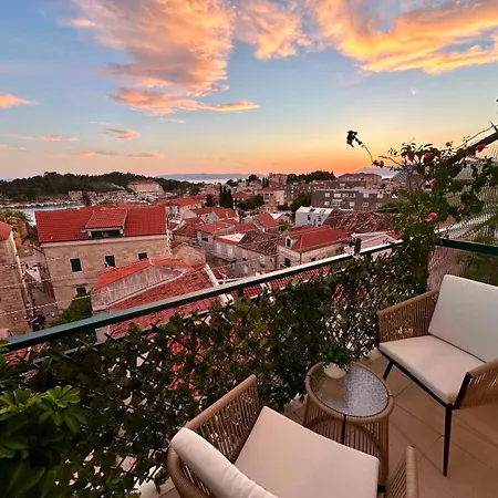 아파트 Sea And Mountain Views - Old Town Retreat